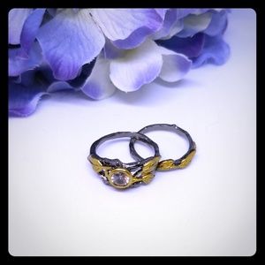 NWOT Women's vintage style twig ring set